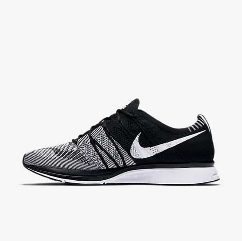 Flyknit trainer sale oreo